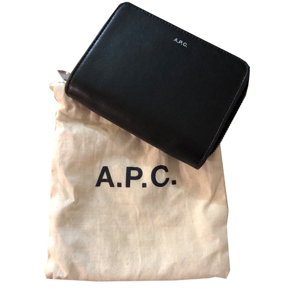 A.P.C. Other - A.P.C. Compact Zip-Up Leather Wallet